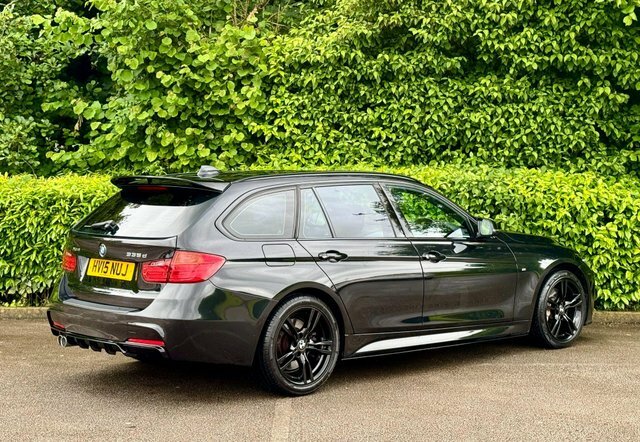 BMW 3 Series Estate HV15NUJ Black #4