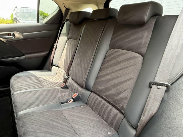 Lexus CT Hatchback 1.8 200H E-cvt Euro 6 Ss 201969 Black #28