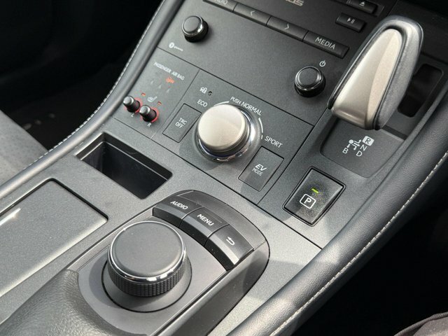 Lexus CT Hatchback 1.8 200H E-cvt Euro 6 Ss 201969 Black #42