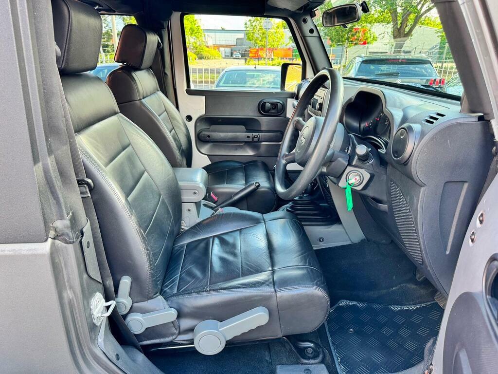 Jeep Wrangler Sahara Grey #41