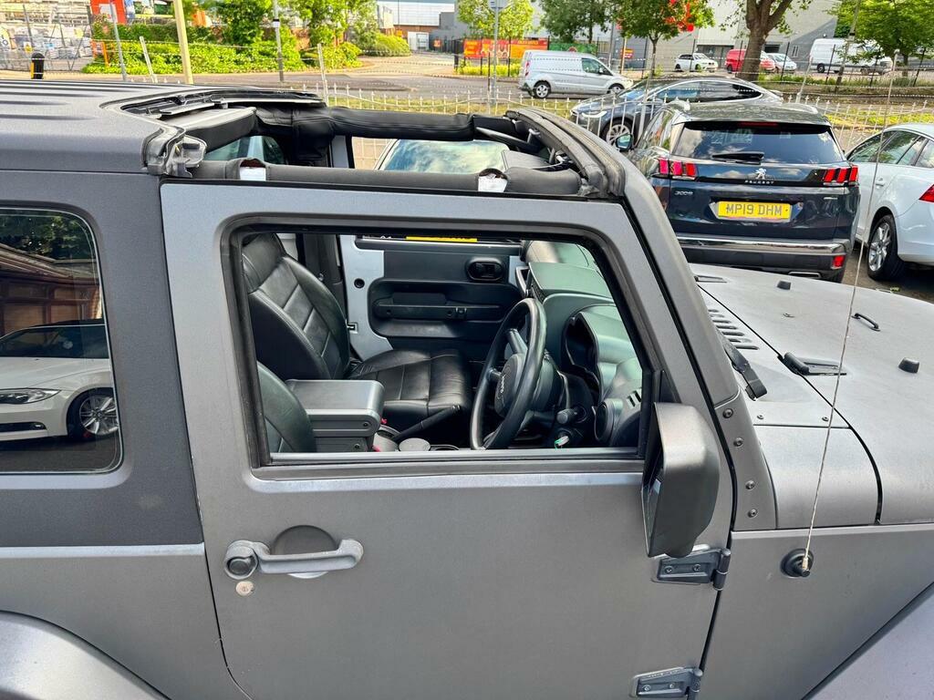 Jeep Wrangler Sahara Grey #26