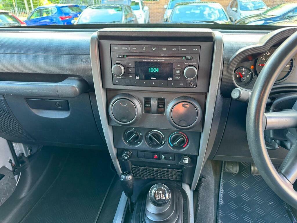 Jeep Wrangler Sahara Grey #51