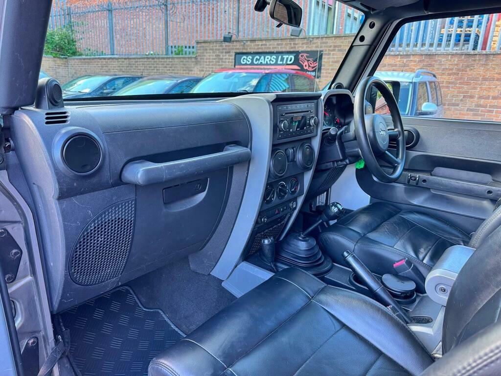 Jeep Wrangler Sahara Grey #30