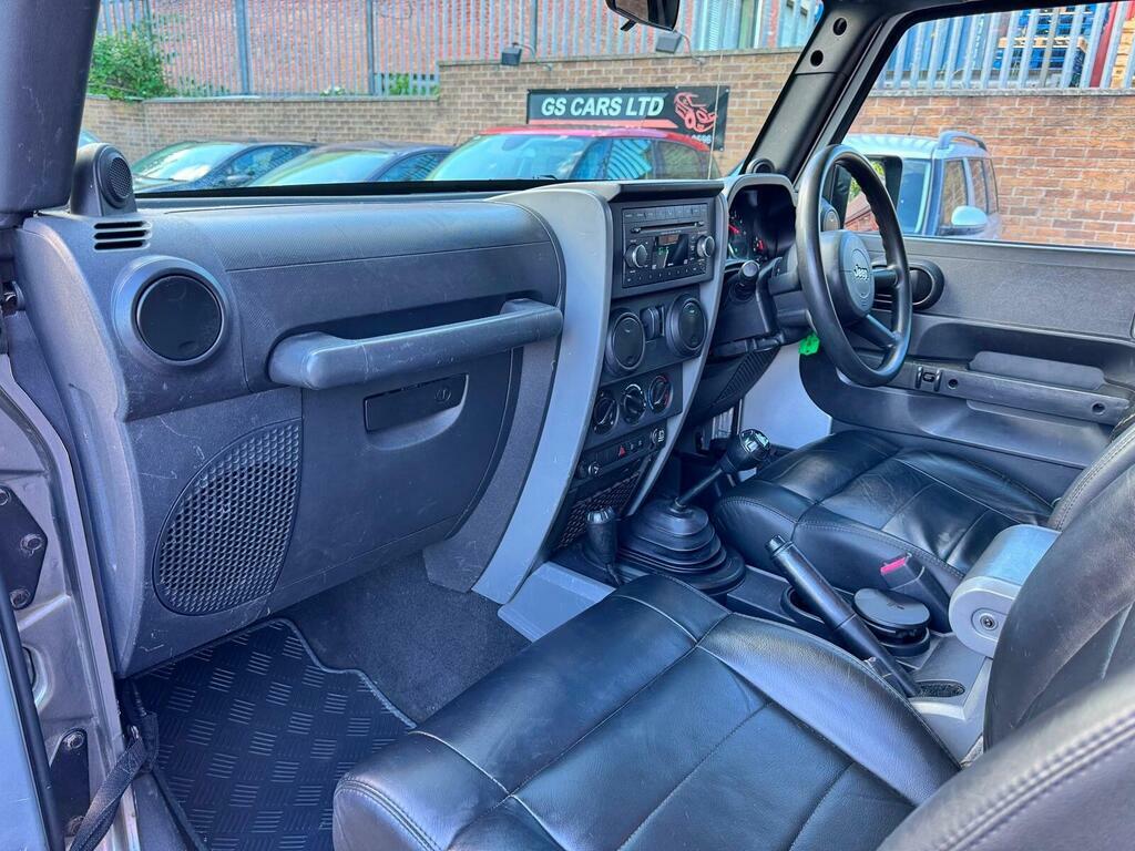 Jeep Wrangler Sahara Grey #31
