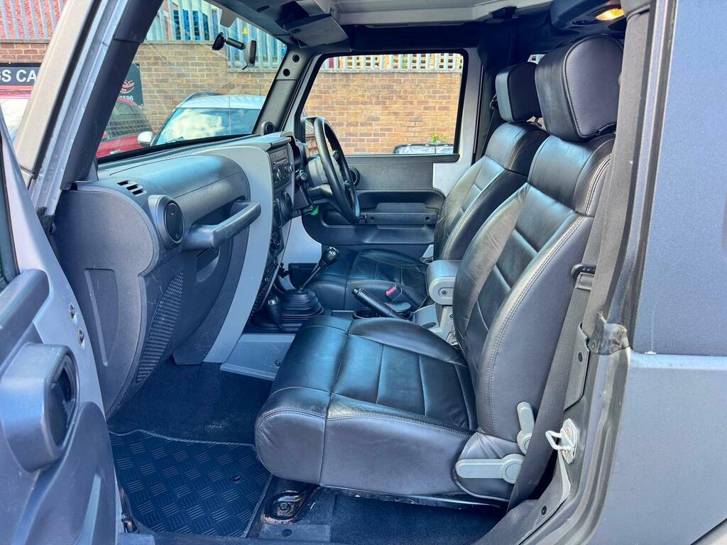 Jeep Wrangler Sahara Grey #49
