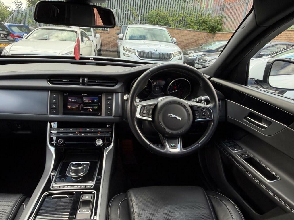 Jaguar XF 2.0D Portfolio Awd Blue #35