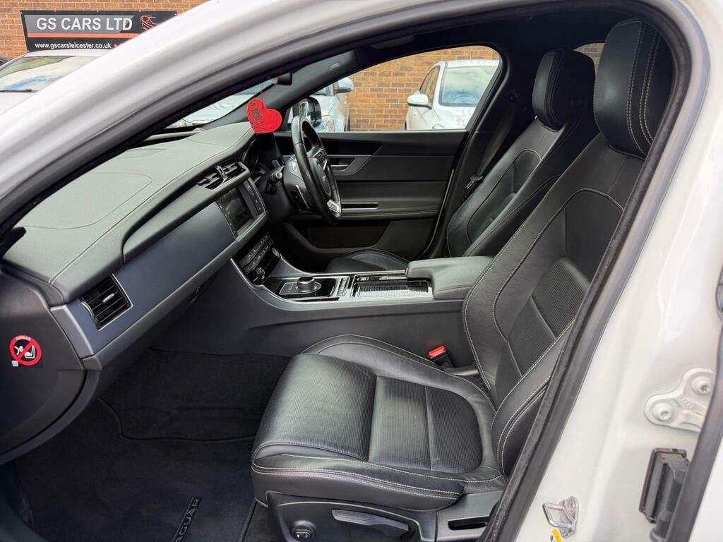 Jaguar XF 2.0D Portfolio Awd Blue #30