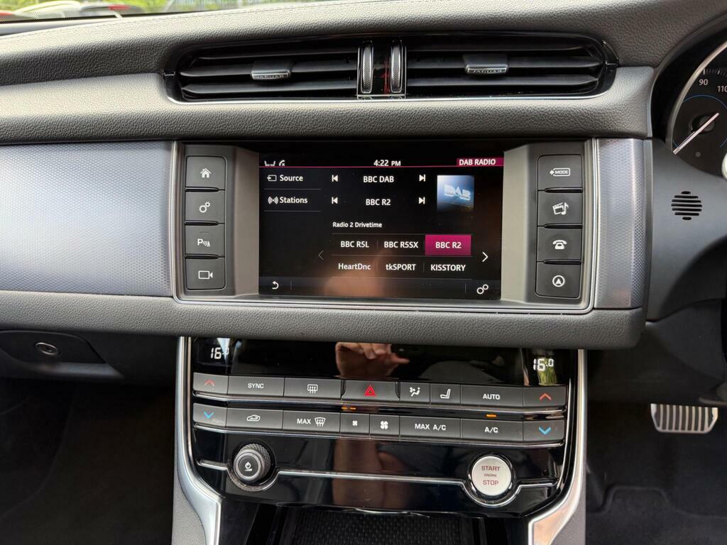 Jaguar XF 2.0D Portfolio Awd Blue #44