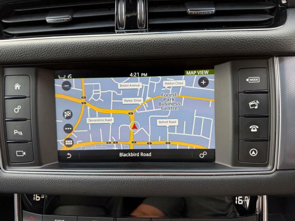 Jaguar XF 2.0D Portfolio Awd Blue #37