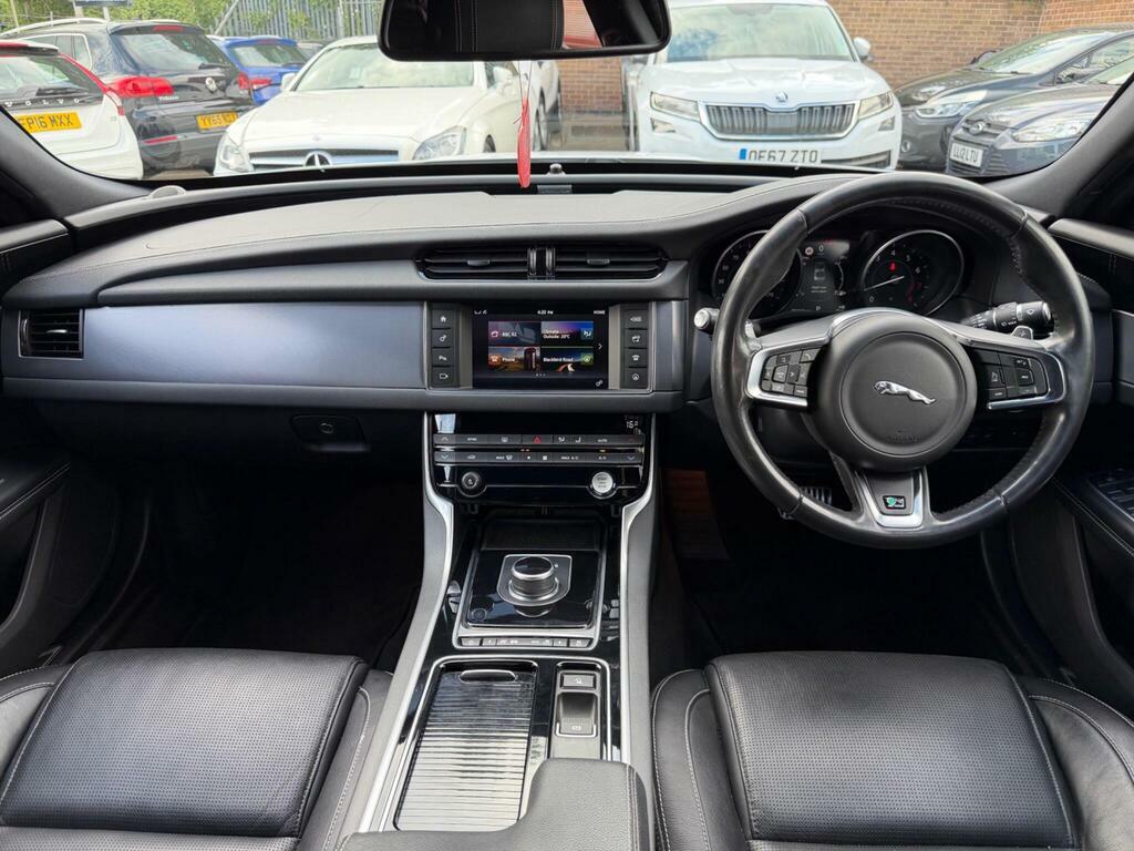 Jaguar XF 2.0D Portfolio Awd Blue #26