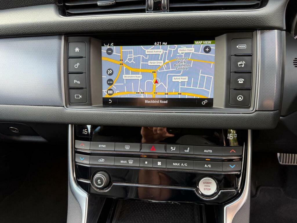 Jaguar XF 2.0D Portfolio Awd Blue #36