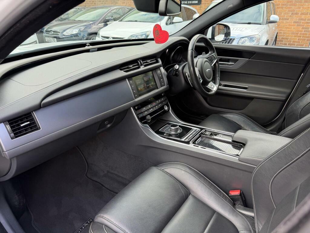 Jaguar XF 2.0D Portfolio Awd Blue #28
