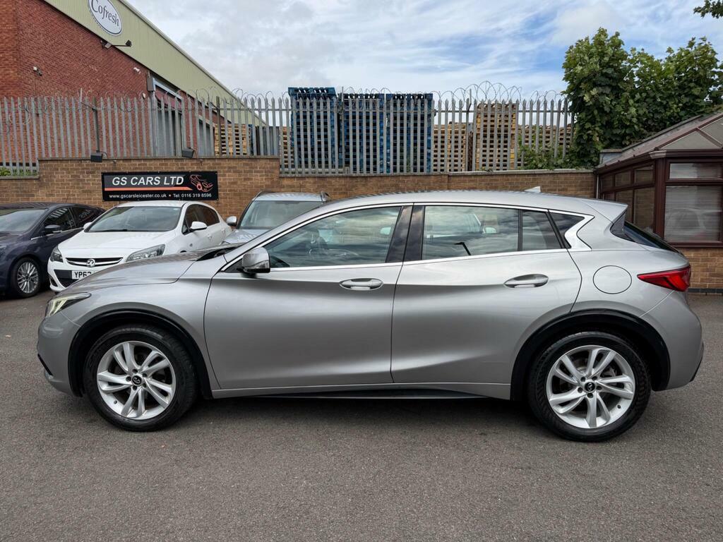 Infiniti Q30 2017 17 1.5D Grey #17