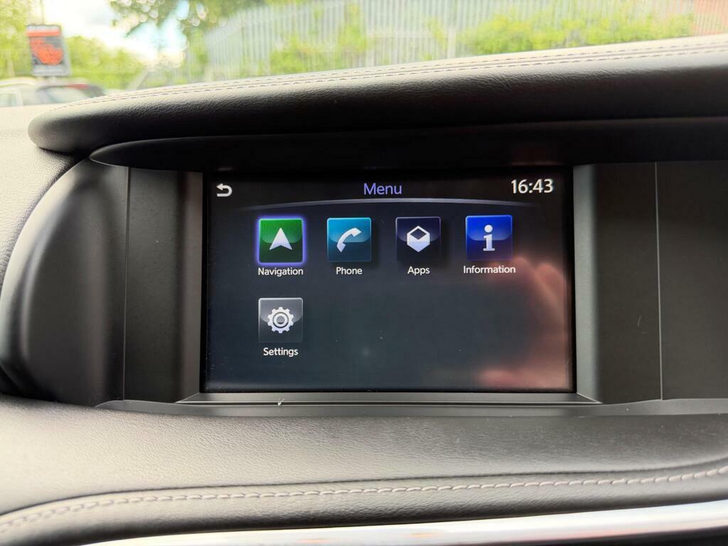 Infiniti Q30 2017 17 1.5D Grey #68