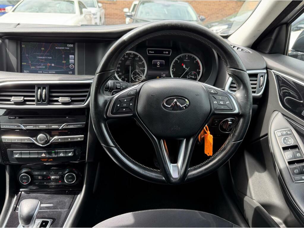Infiniti Q30 2017 17 1.5D Grey #33
