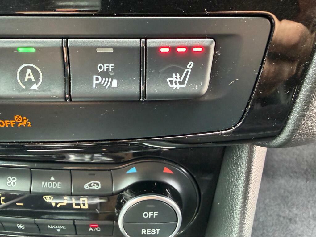 Infiniti Q30 2017 17 1.5D Grey #55