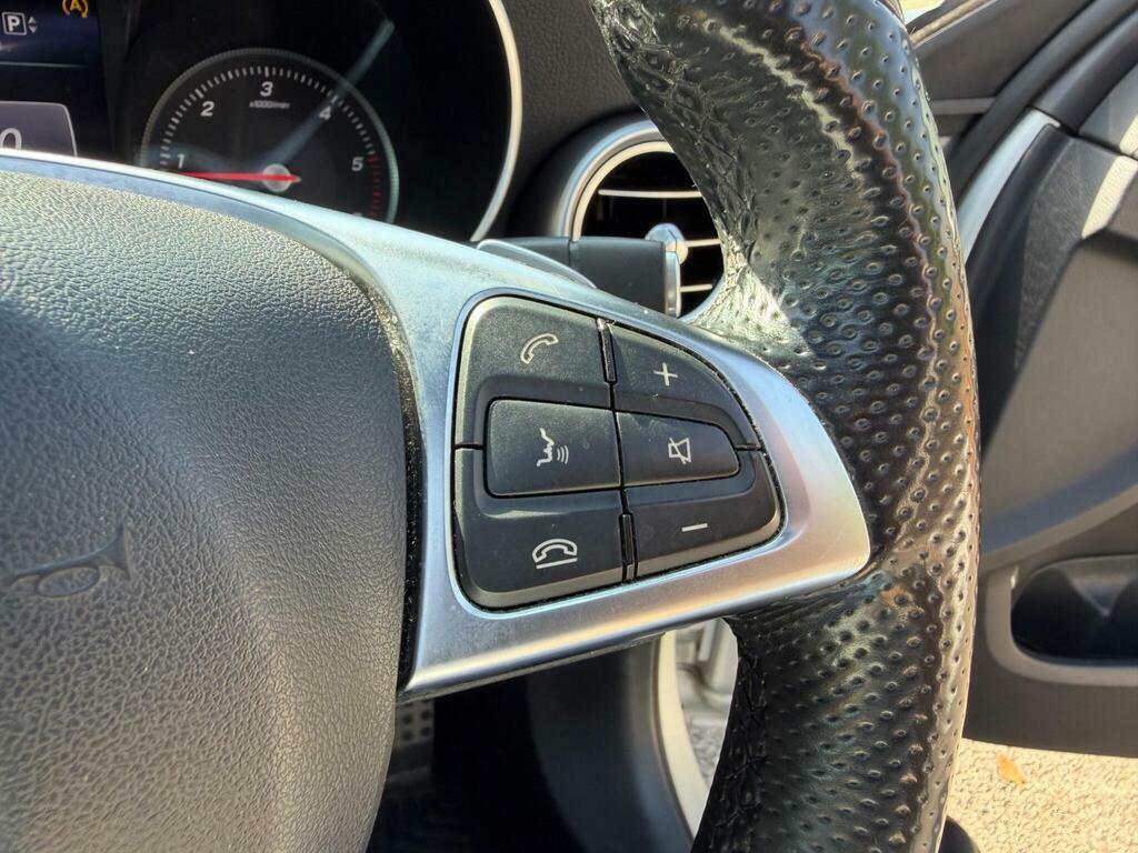 Mercedes-Benz C Class Amg Line Bluetec Black #38