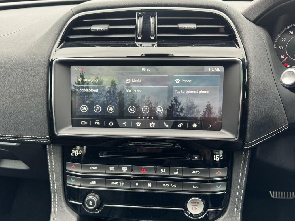 Jaguar F-Pace 2.0 Chequered Flag Awd 178 Bhp Grey #12