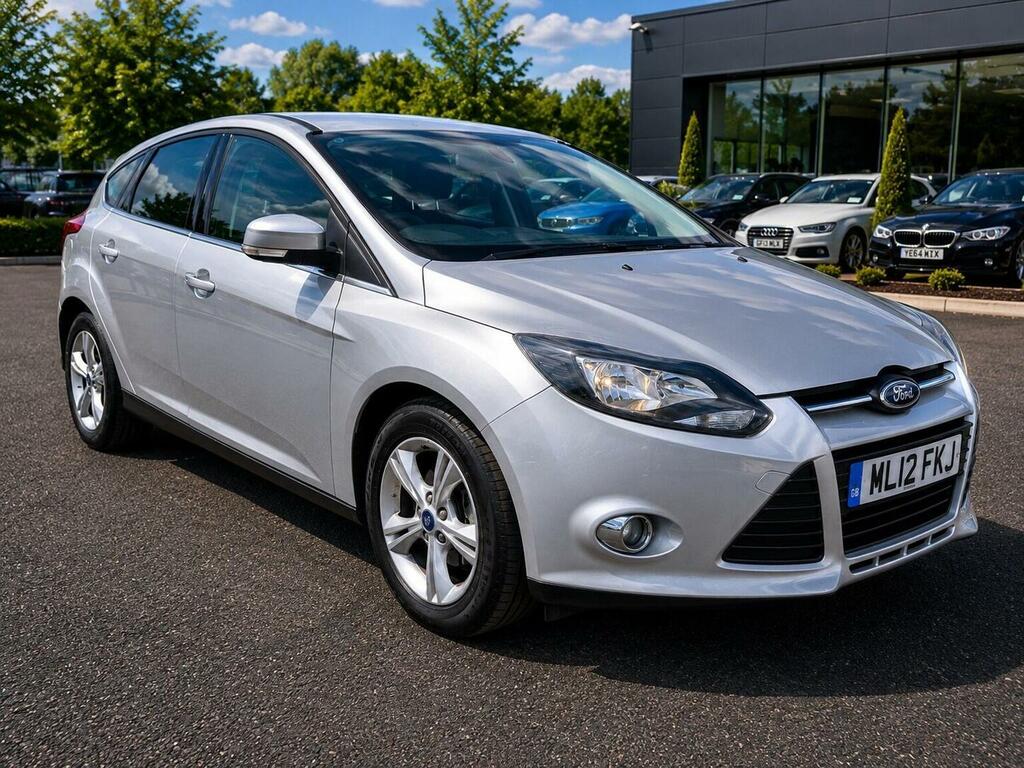 Ford Focus 1.6 Zetec Powershift Euro 5 Silver #3