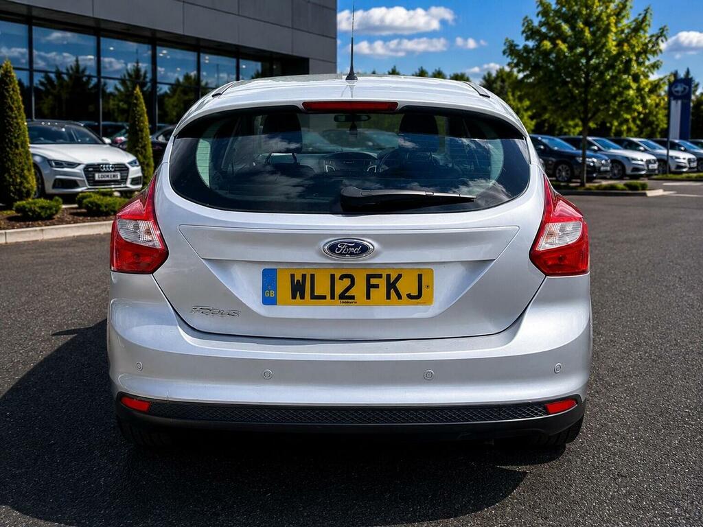 Ford Focus 1.6 Zetec Powershift Euro 5 Silver #5