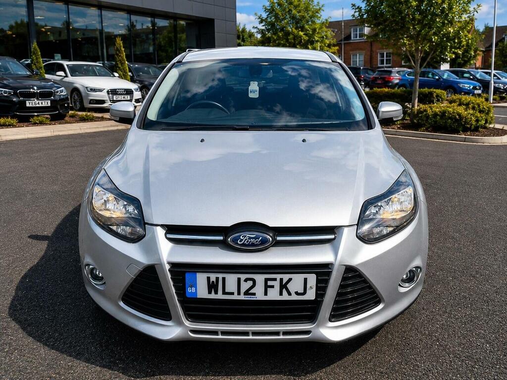 Ford Focus 1.6 Zetec Powershift Euro 5 Silver #2