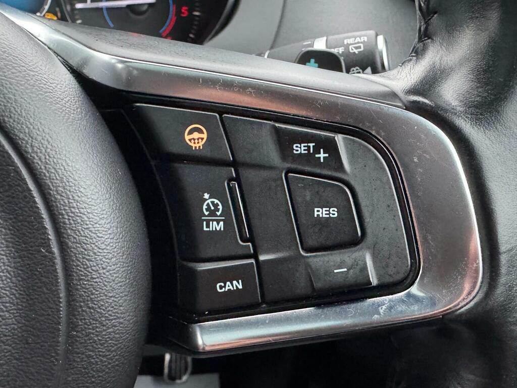 Jaguar F-Pace  Grey #57