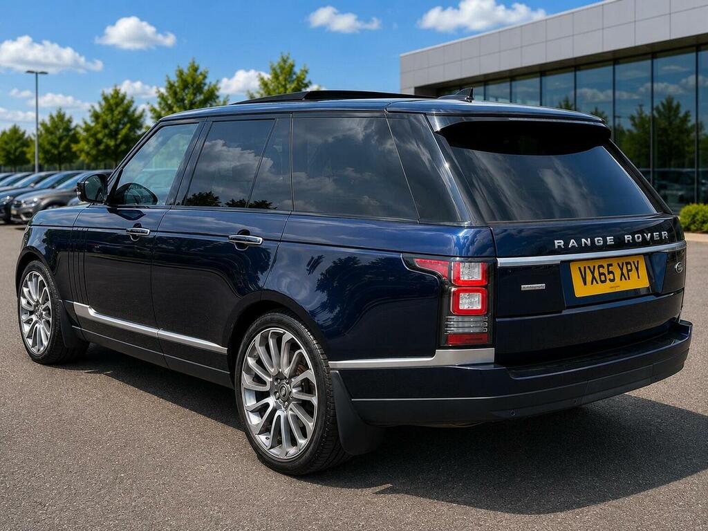 Land Rover Range Rover Vogue Black #16