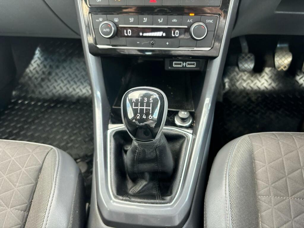 Volkswagen T-Cross Se White #19
