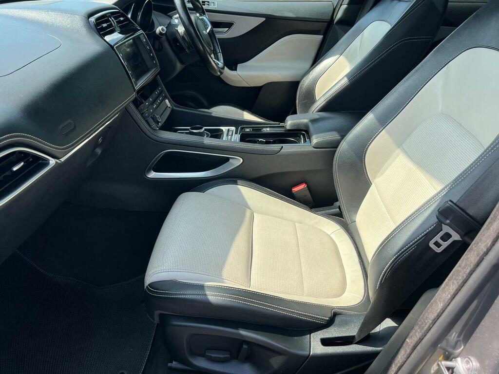 Jaguar F-Pace V6 S Awd White #13