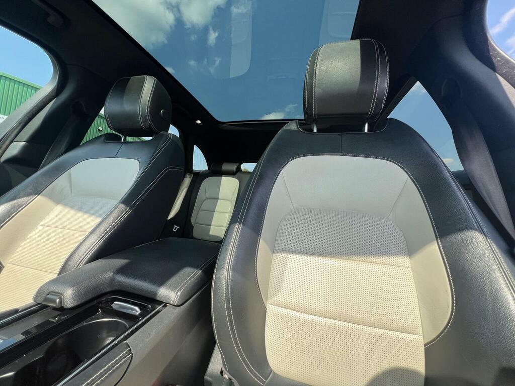 Jaguar F-Pace V6 S Awd White #10