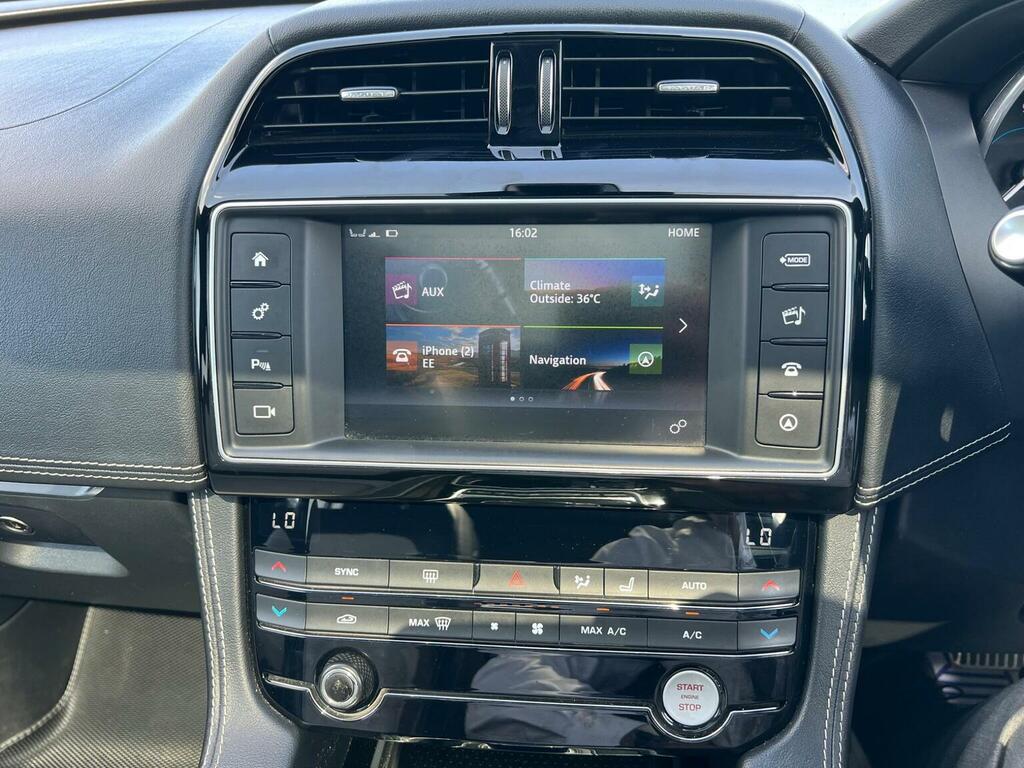 Jaguar F-Pace V6 S Awd White #17