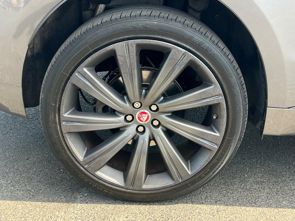 Jaguar F-Pace V6 S Awd White #33