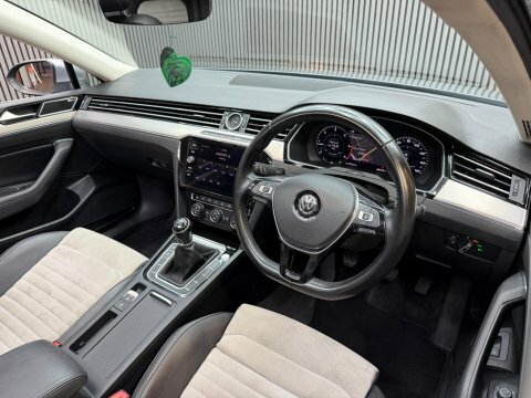 Volkswagen Passat 2.0 Tdi Gt Silver #2