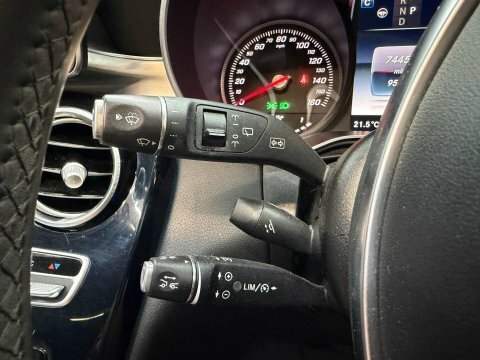 Mercedes-Benz GLC Class 2.1 Glc220d Amg Line Premium White #62