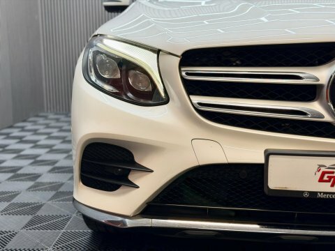 Mercedes-Benz GLC Class 2.1 Glc220d Amg Line Premium White #19