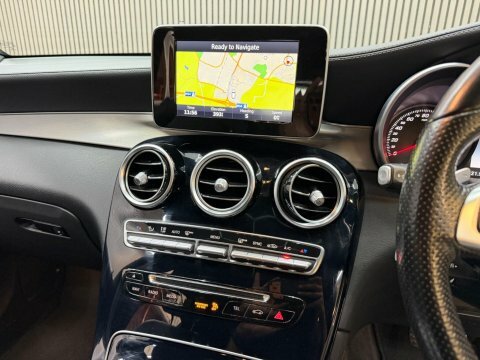 Mercedes-Benz GLC Class 2.1 Glc220d Amg Line Premium White #52