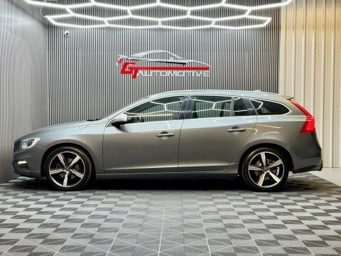 Volvo V60 2L R-design Nav White #13