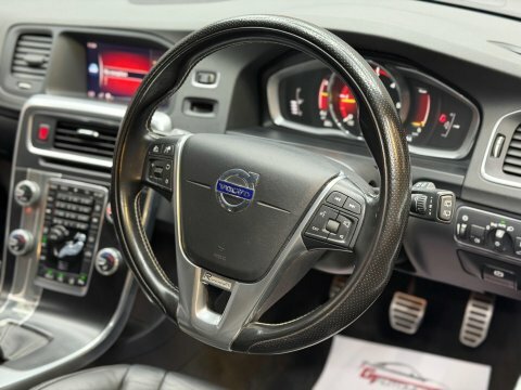 Volvo V60 2L R-design Nav White #30