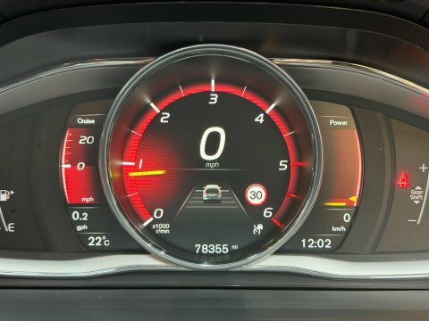 Volvo V60 2L R-design Nav White #71
