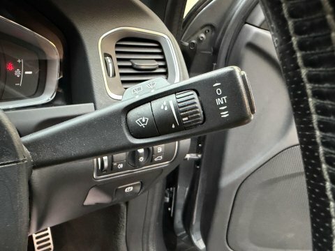 Volvo V60 2L R-design Nav White #60