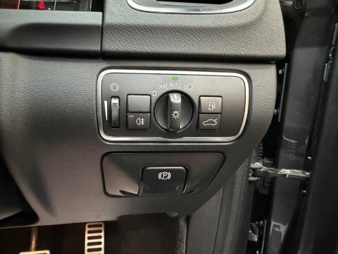 Volvo V60 2L R-design Nav White #58