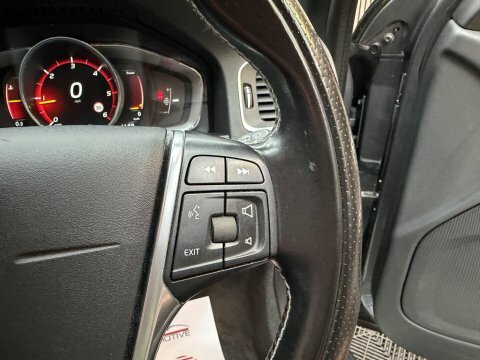 Volvo V60 2L R-design Nav White #59