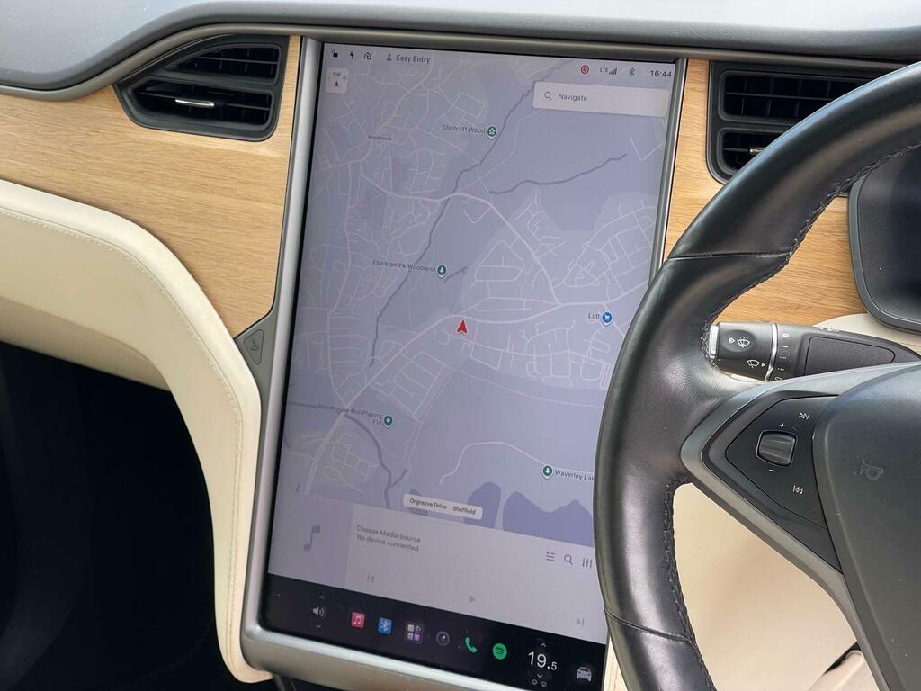 Tesla Model X 449Kw 100Kwh Dual Motor White #24