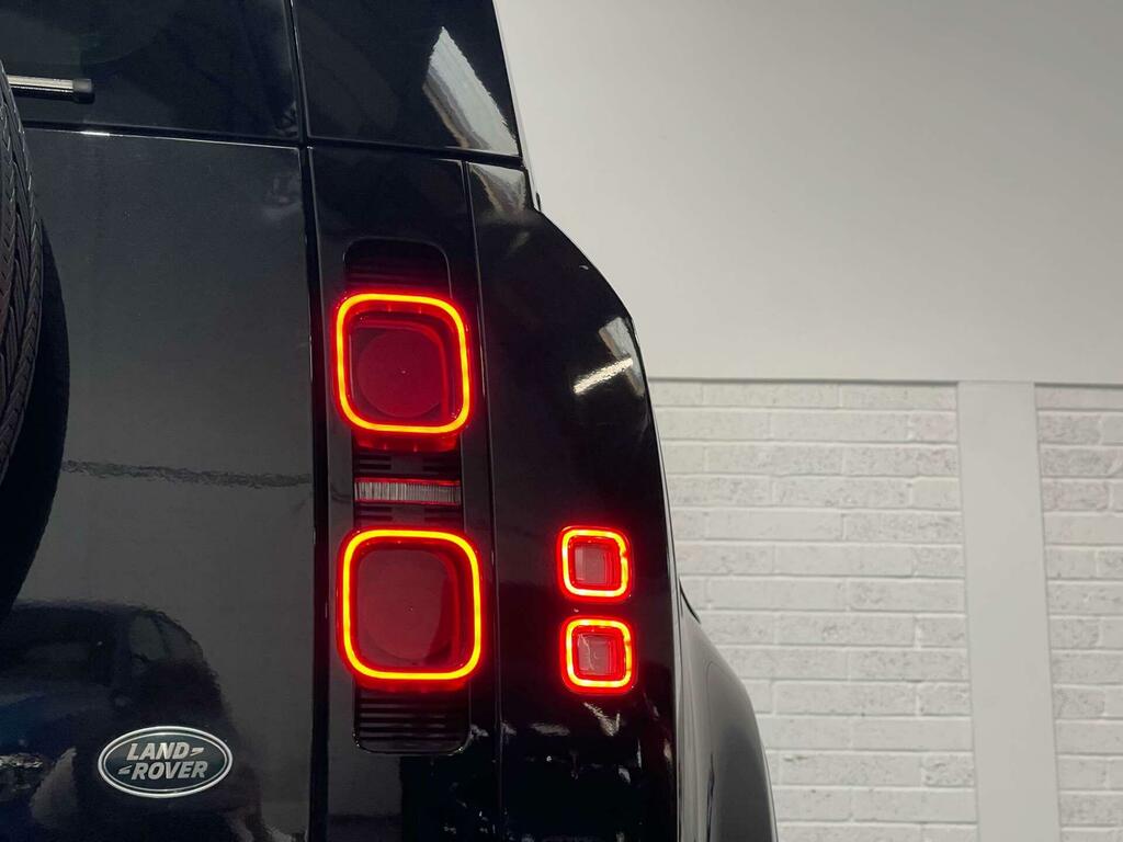 Land Rover Defender 110 2.0 D240 S 110 Black #63