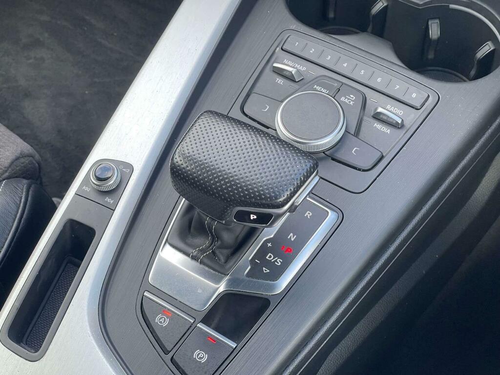 Audi A4 Avant A4 S Line Black Edition 45 Tfsi Quattro White #25