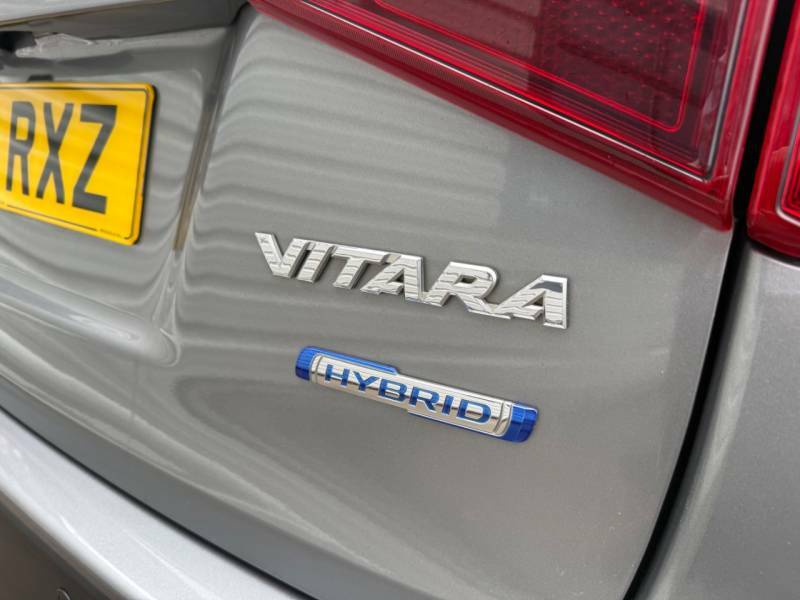 Suzuki Vitara 1.4 Boosterjet 48V Hybrid Sz-t White #16