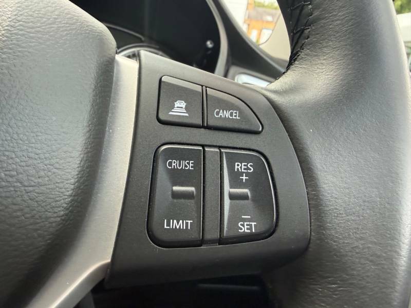 Suzuki S Cross Motion Hev 1.5 Red #18