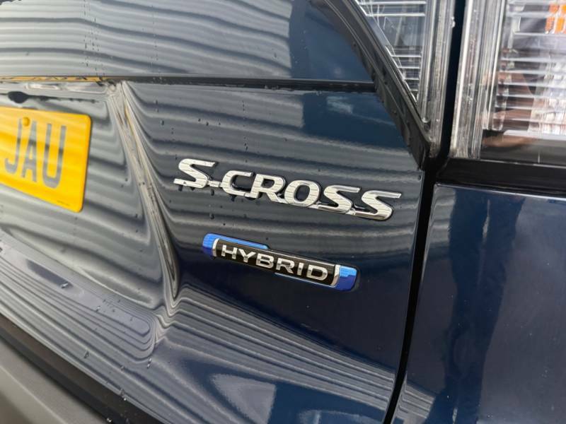 Suzuki S Cross Motion Hev 1.5 Red #22