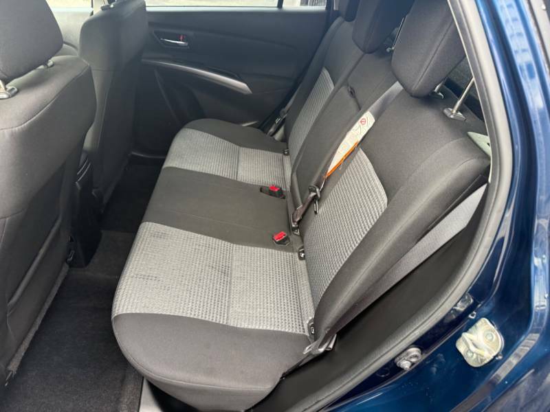 Suzuki S Cross Motion Hev 1.5 Red #21