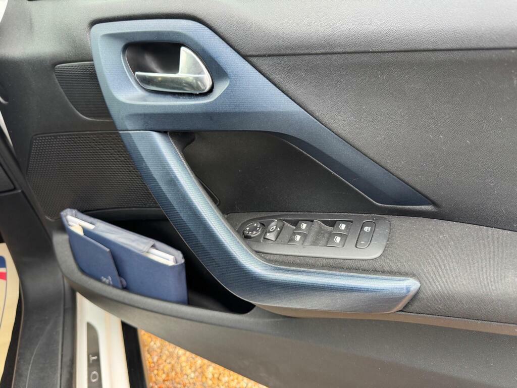 Peugeot 2008 Hdi Active Grey #53
